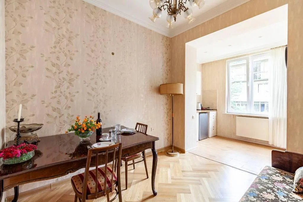 Cozy Apart W/Ac & Free Parking In The Town Center Tiflis Gürcistan